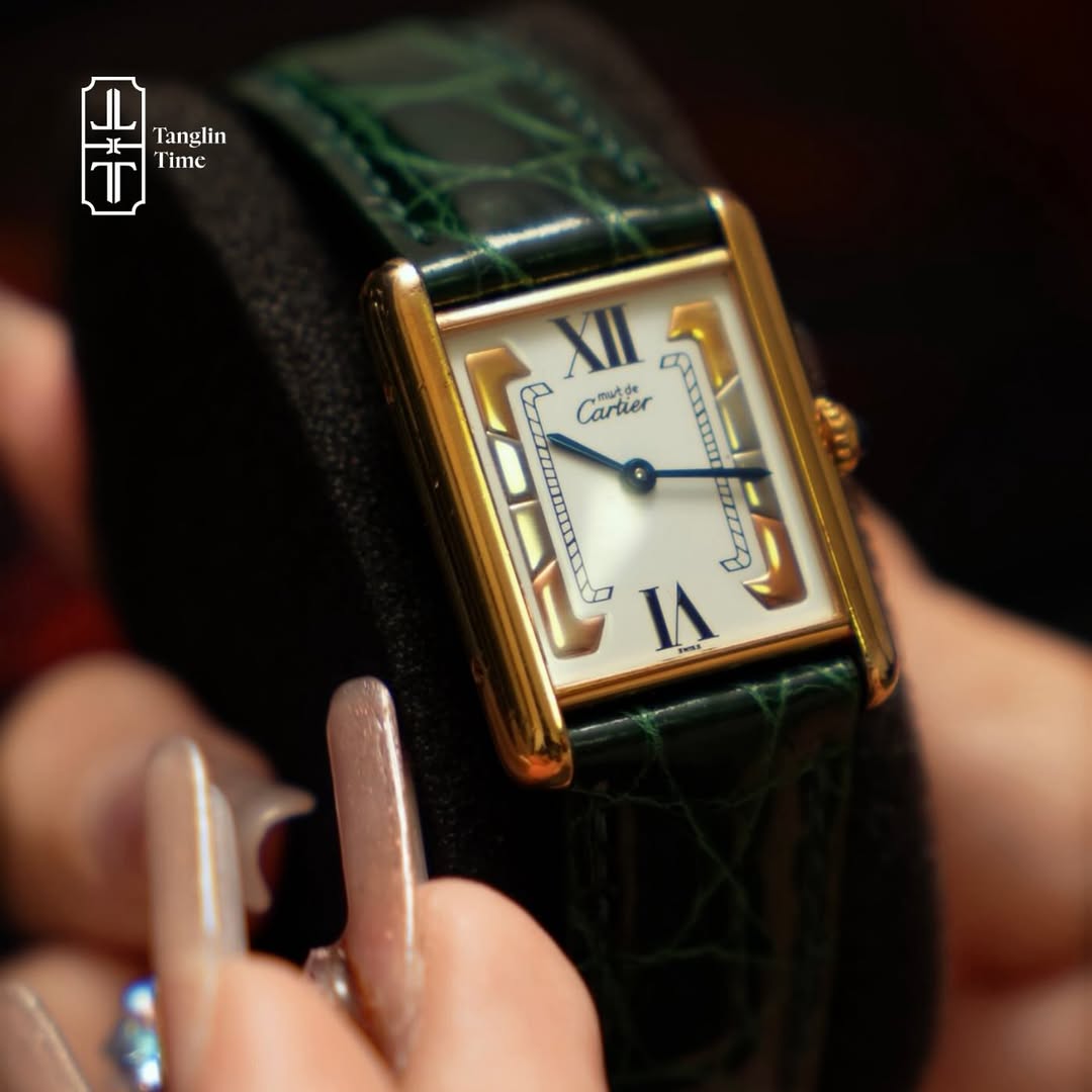 Cartier Tank Must Trinity Side Dial