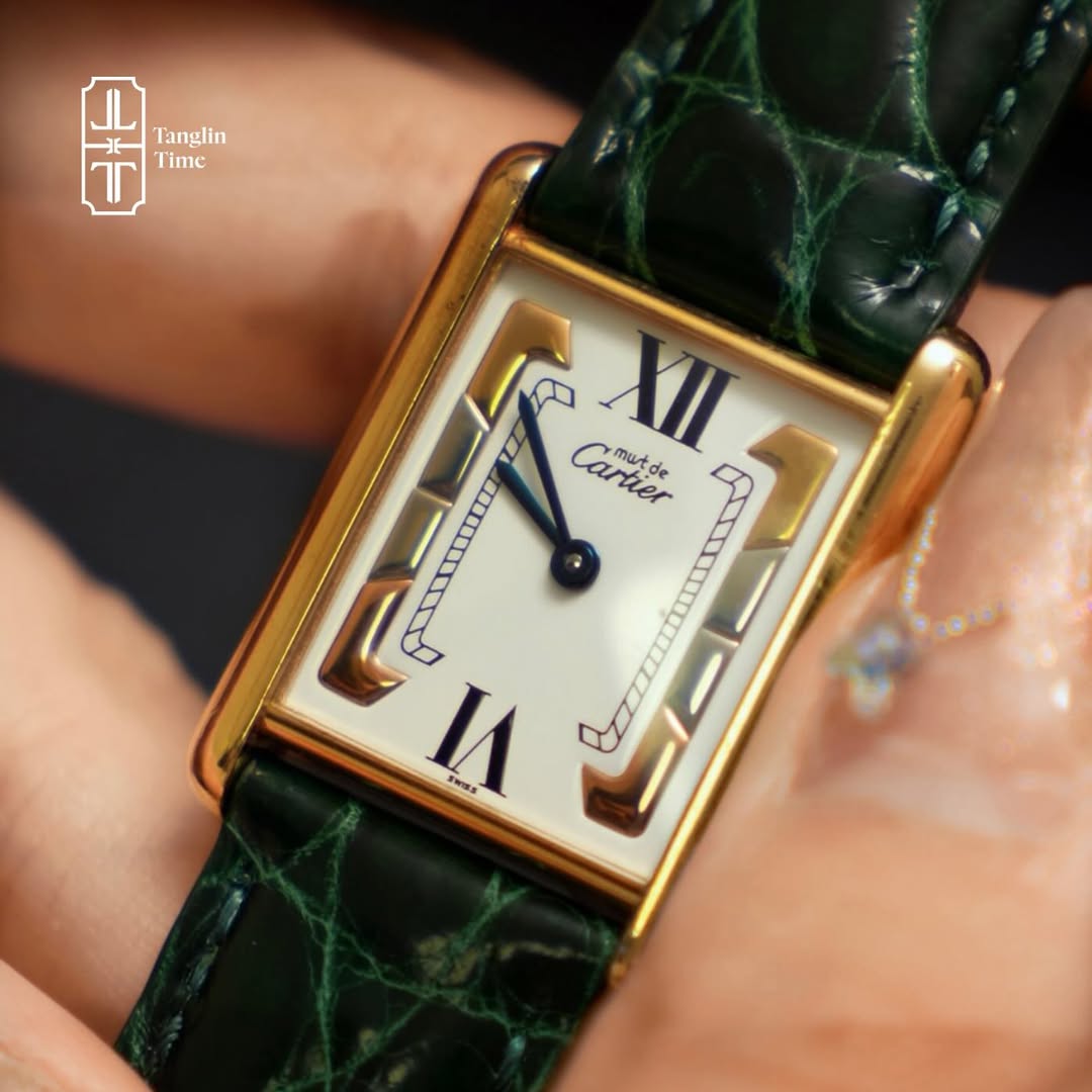 Cartier Tank Must Trinity Side Dial